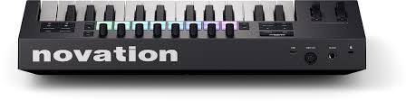 Midi controller I novation I launchkey mini 25 mk4
